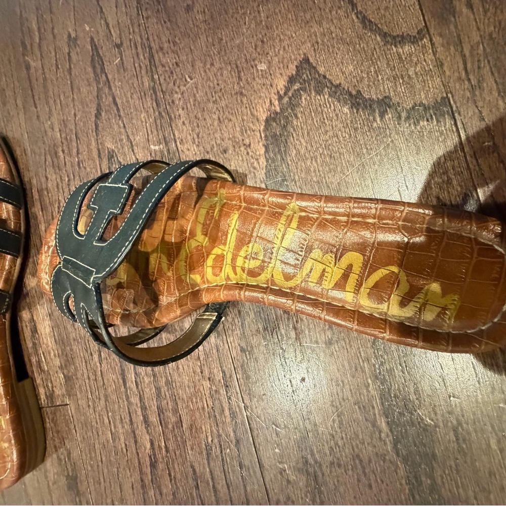 Sam Edelman Bay Sandal - Picture 4 of 7
